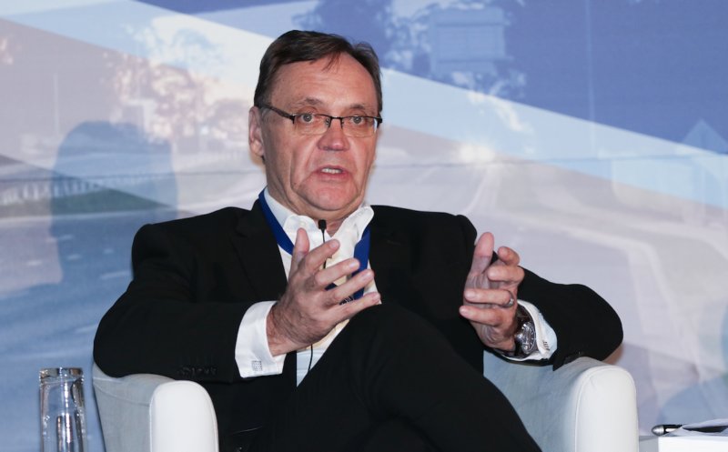 cesaiccday2earlyspeakers626.jpg